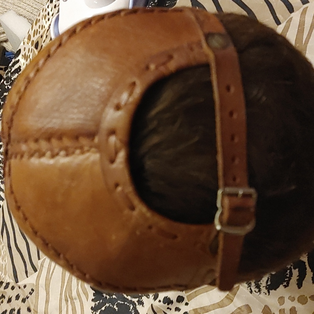Vintage Leather Ball Cap - Picture 5 of 9